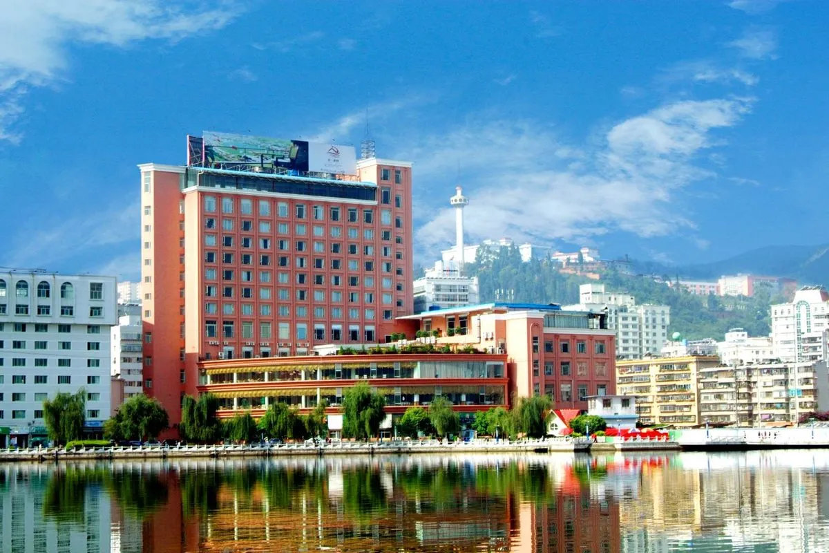 Gejiu Shiji Plaza Hotel