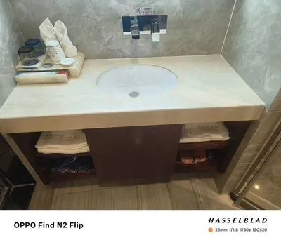 guest photo