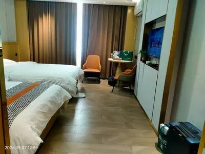 guest photo