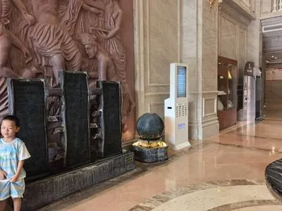 guest photo
