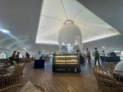 guest photo