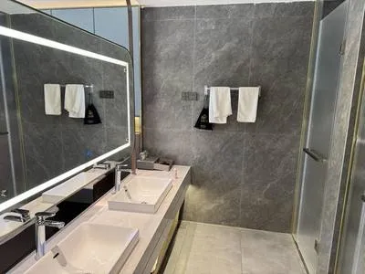 guest photo