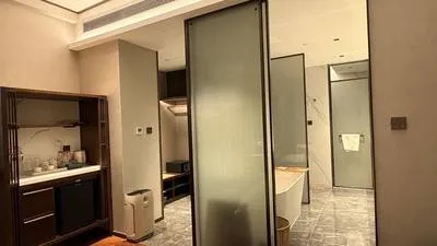 guest photo