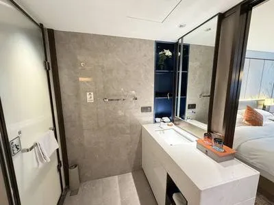 guest photo