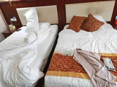 guest photo
