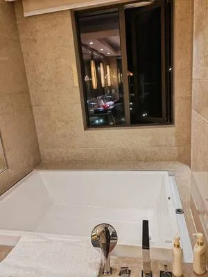 guest photo