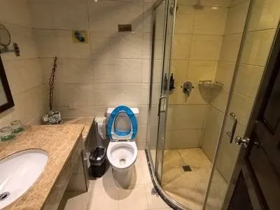 guest photo