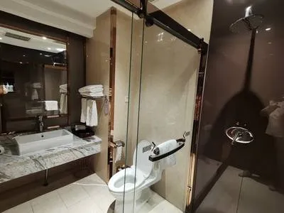 guest photo