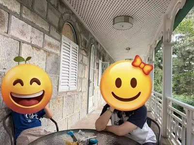 guest photo