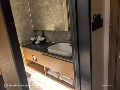 guest photo