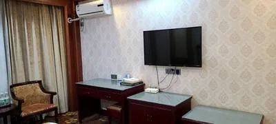 guest photo