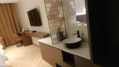 guest photo