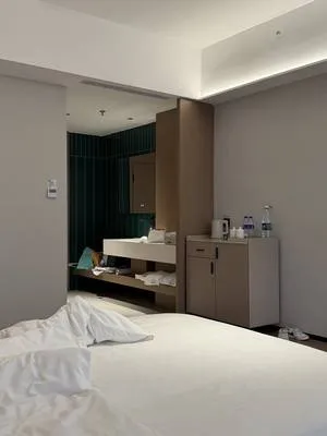 guest photo