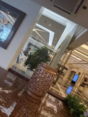 guest photo