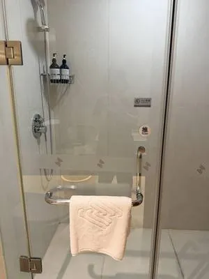 guest photo