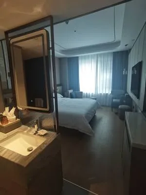 guest photo