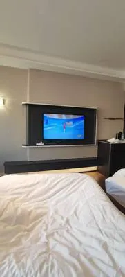 guest photo