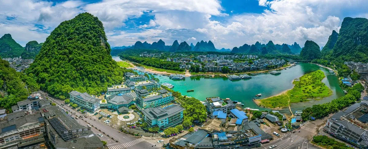 Guilin Yangshuo Bilian Jiangjing Grand Hotel