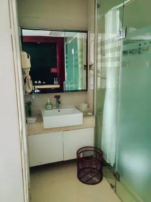 guest photo