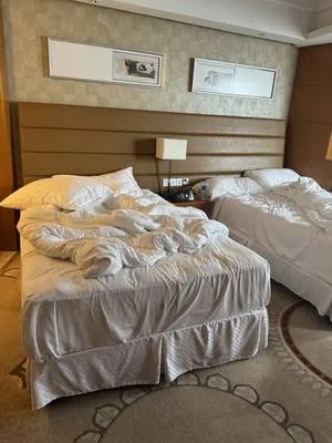guest photo