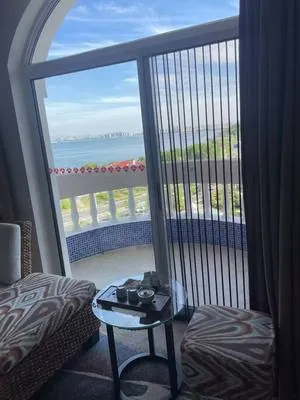 guest photo