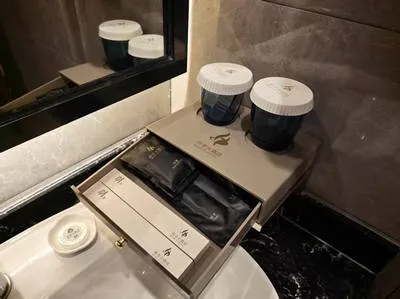guest photo