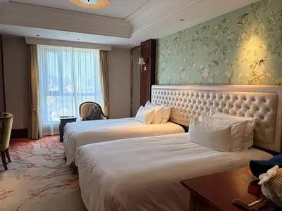 guest photo