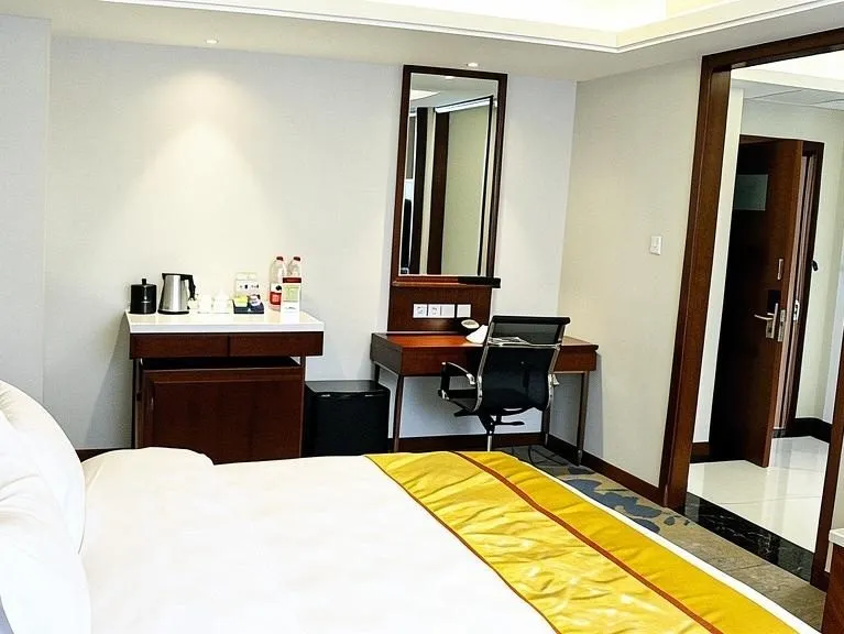Linyi Lanhai Junhua Grand Hotel