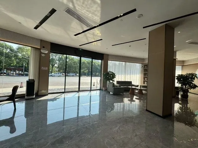 Fuchuan Yilong Anyun Hotel