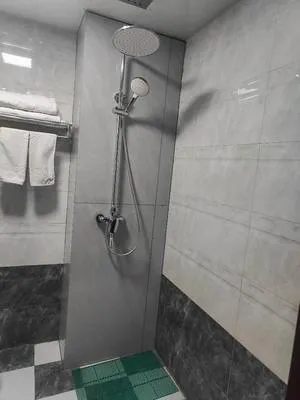 guest photo