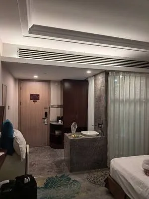 guest photo