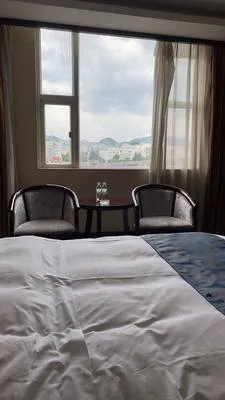 guest photo