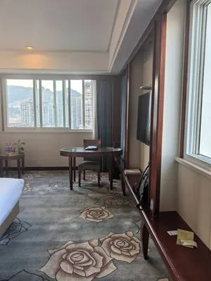 guest photo