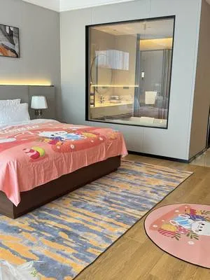 guest photo