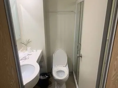 guest photo