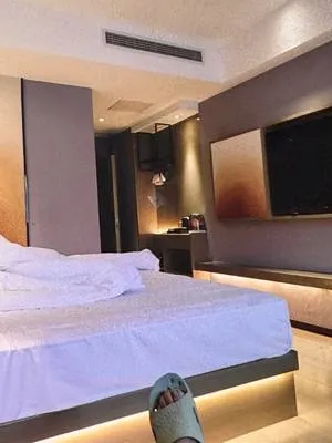 guest photo