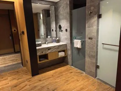 guest photo