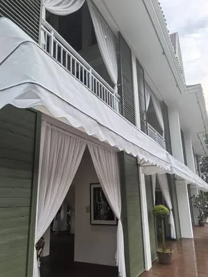 guest photo