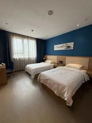 guest photo