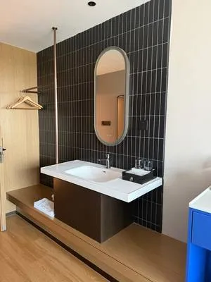 guest photo