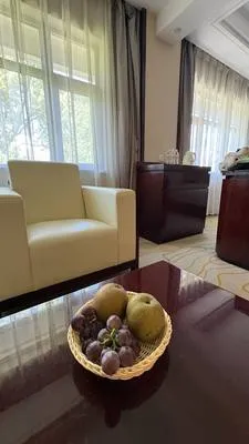 guest photo
