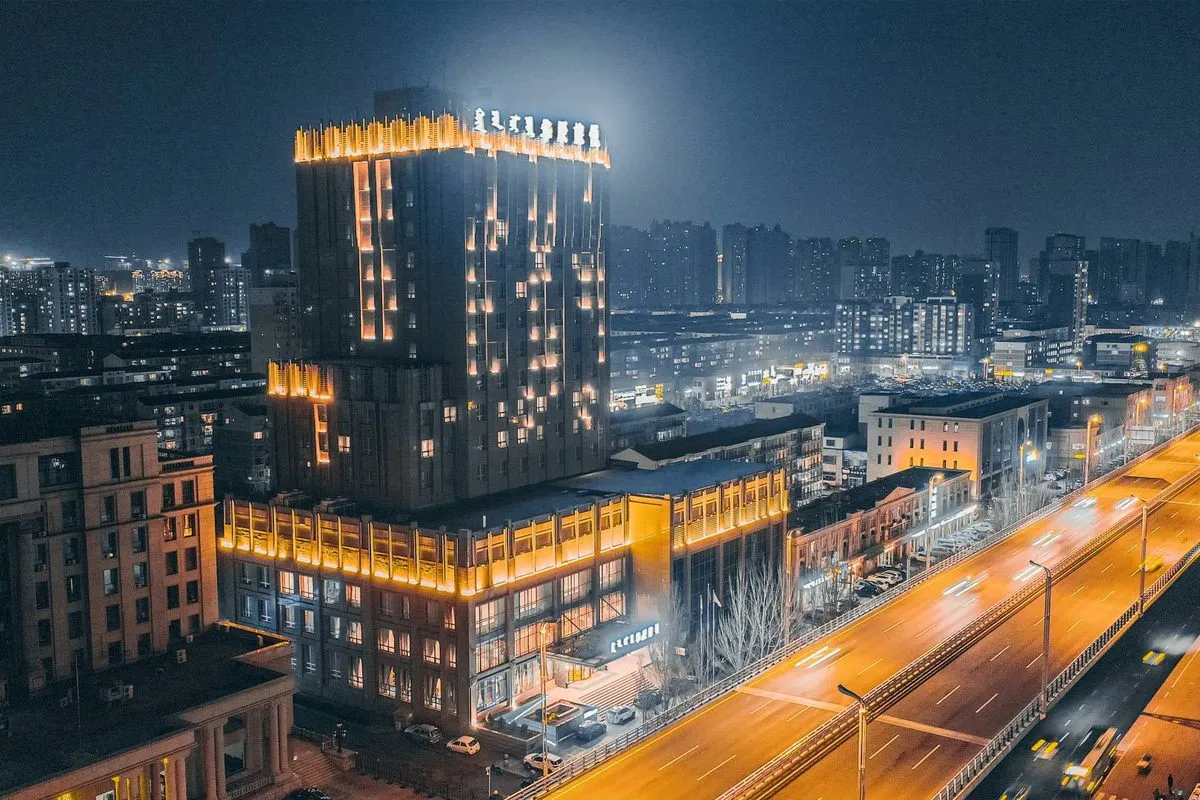 Neimenggu Huachen Lvyue Hotel