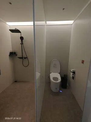 guest photo