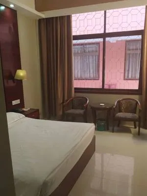 guest photo