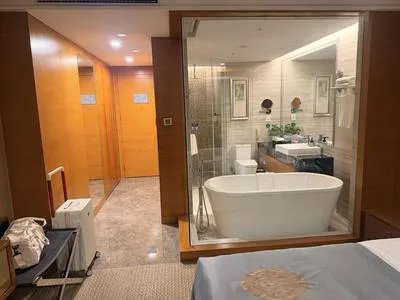 guest photo