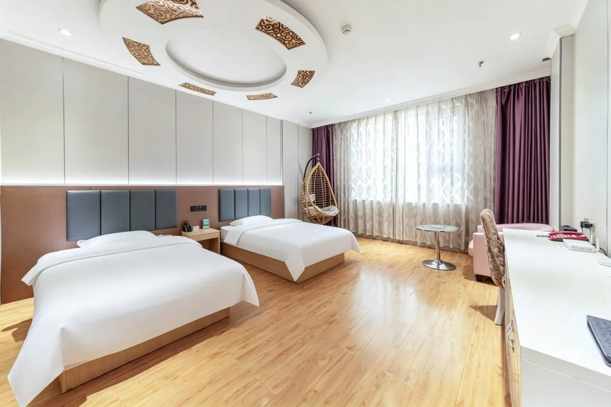 Huateng ·fei Cuiwan Hotel