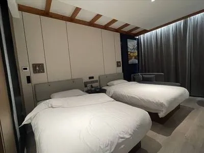 guest photo