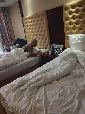 guest photo