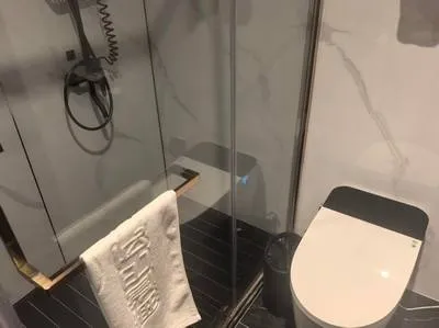 guest photo
