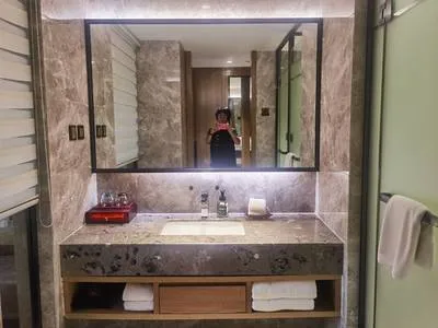 guest photo